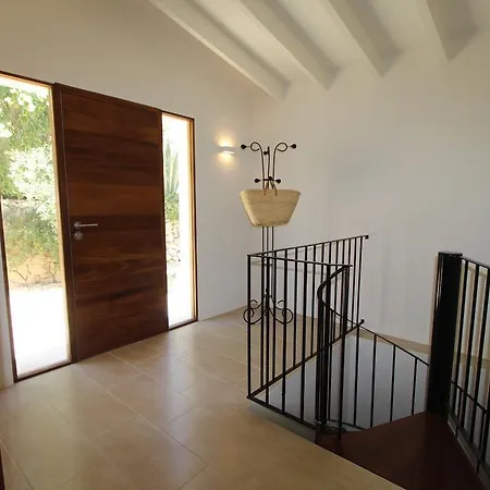 Maran 8 *