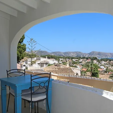 Vila Maran 8 *